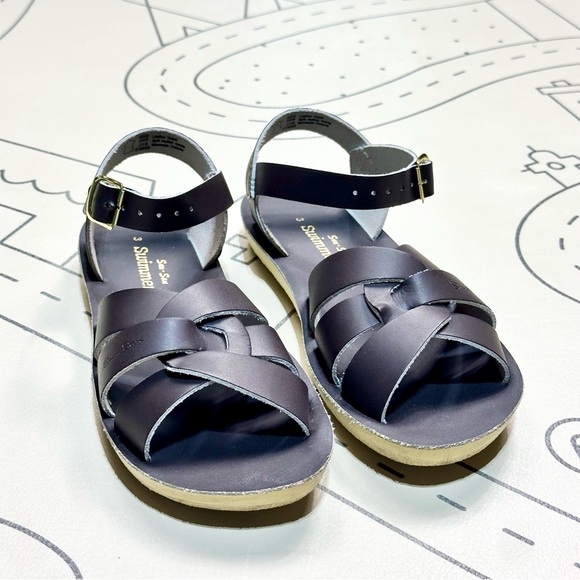 Salt Water Sun-San Swimmer - Picture 5 of 11